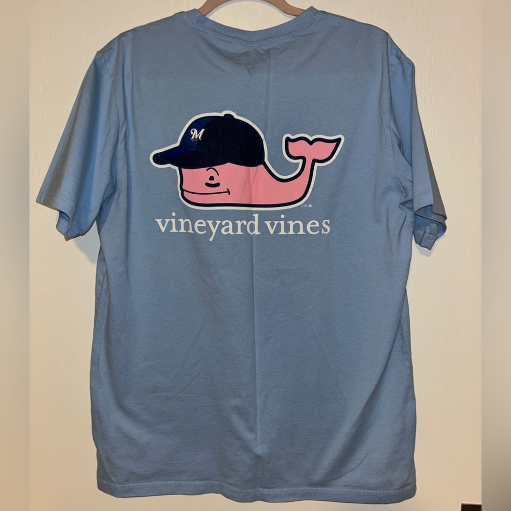 Like new Vineyard Vines x MLB Brewers whale